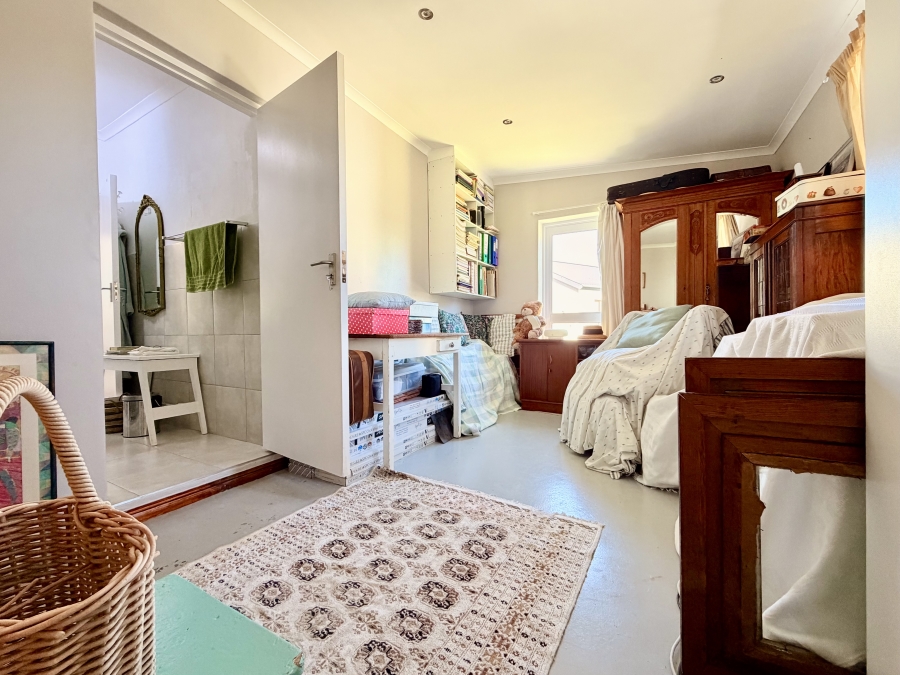 2 Bedroom Property for Sale in Sandbaai Western Cape
